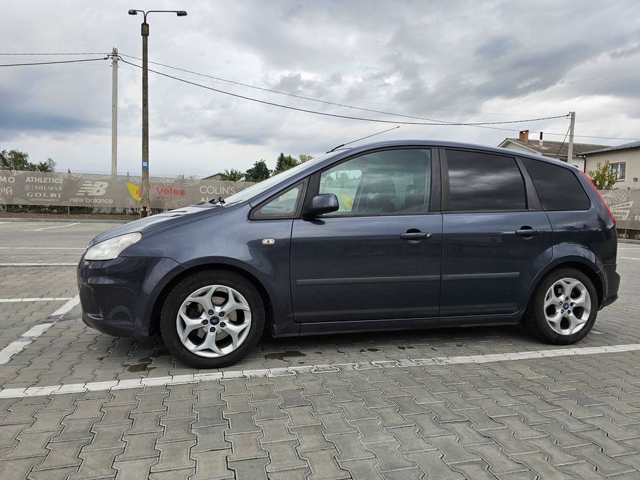 Продається автомобіль Ford C-MAX від власника.