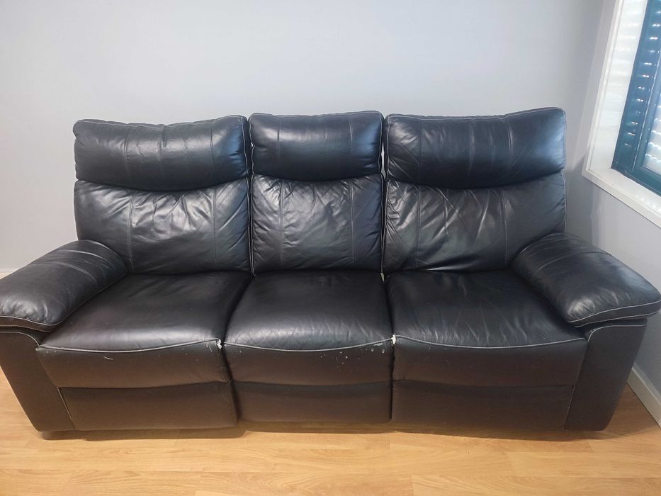 Sofá em pele em óptimo estado