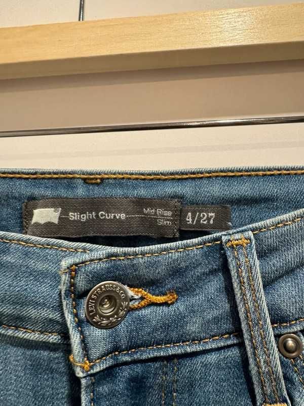 jeansy skinny levis w27 l32 slight curve mid rise slim