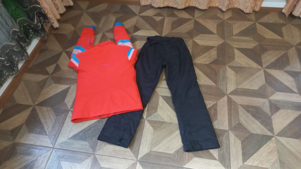 Женский лыжный костюм 36/38р ,S/М Spyder/Proline,Gore-tex