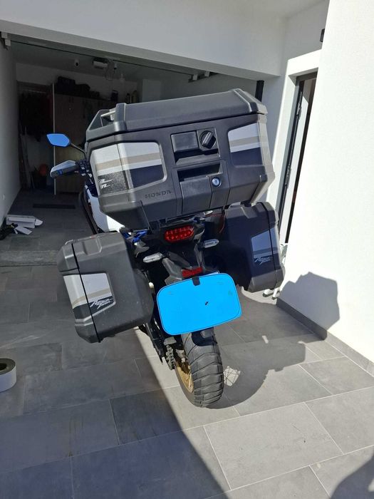 Africa Twin 1100 Adventure Sports DCT 2023 - Impecável e muitos Extras