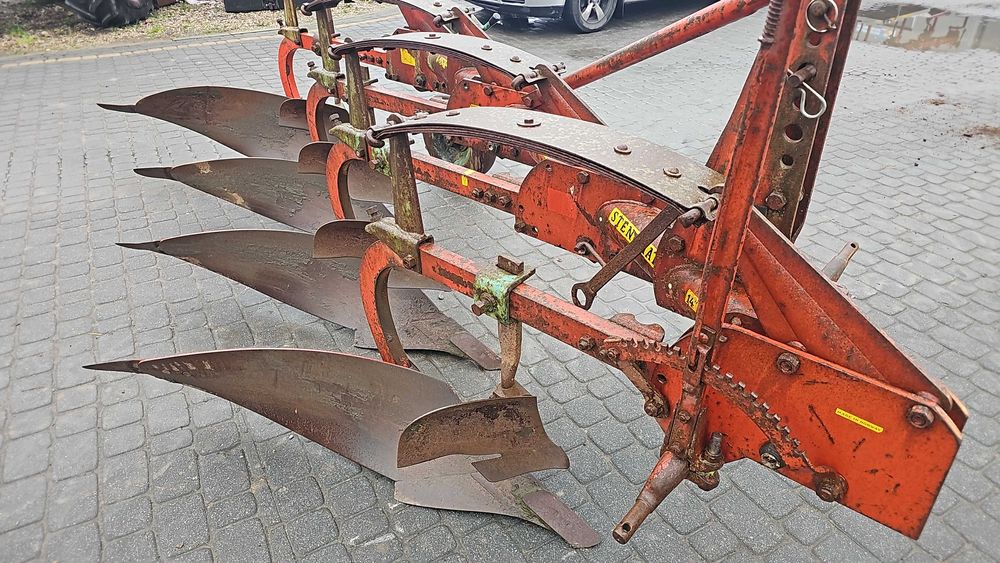 Pług Kverneland 4 Skibowy Zagonowy