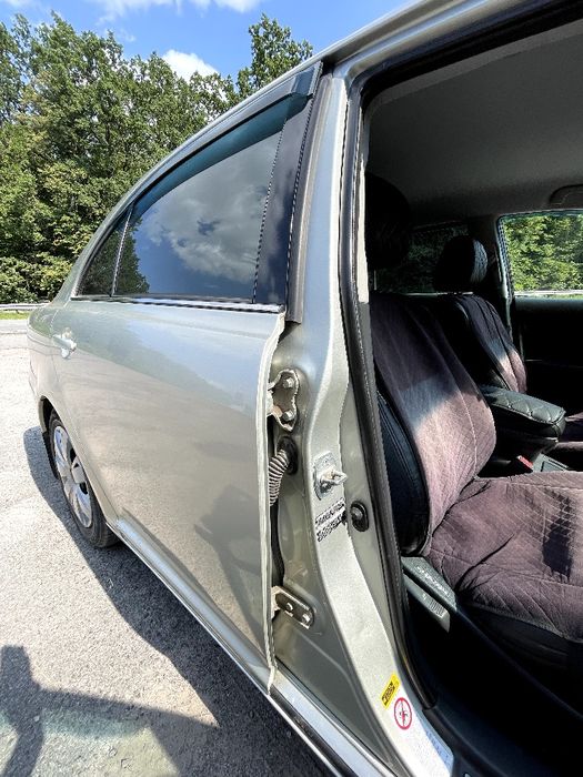 Продам тойтота авенсіс