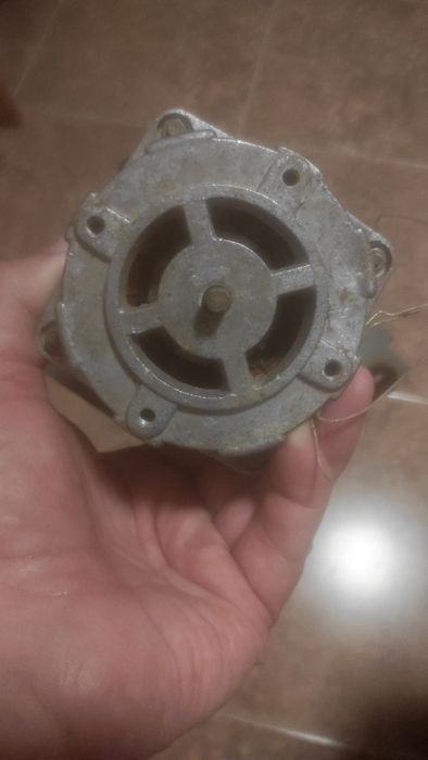 Продам электро двигатель