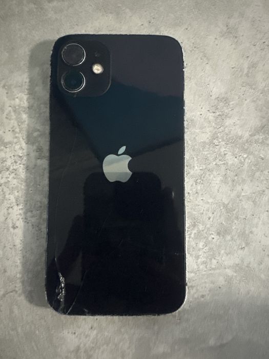 iPhone 12 128GB Meia-Noite – Funcional, com marcas de uso