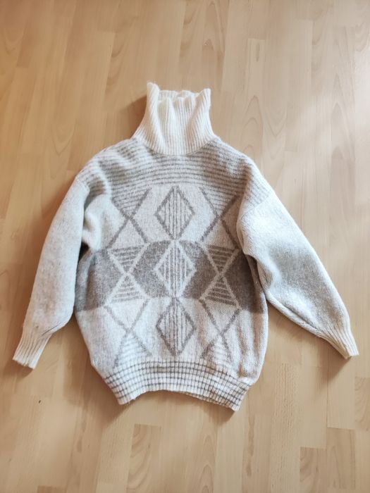 Кофтинка в хорошому стані, б/у. Розмір 44