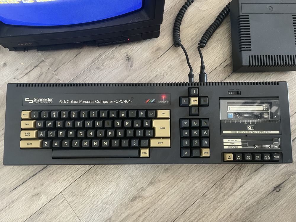 Komputer Amstrad SCHNEIDER CPC 464 - zestaw