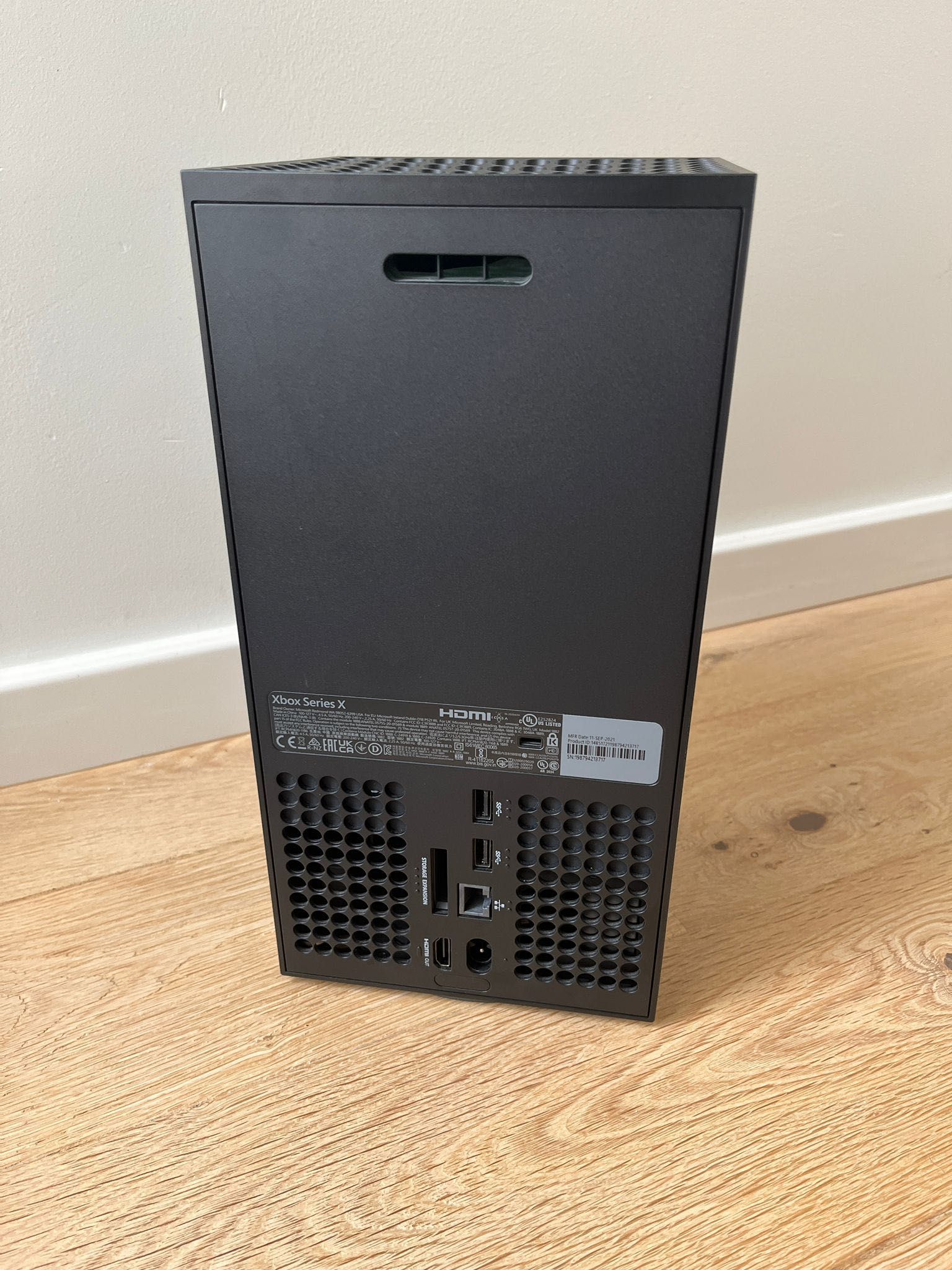 Xbox Series X 1TB + 1 Pad