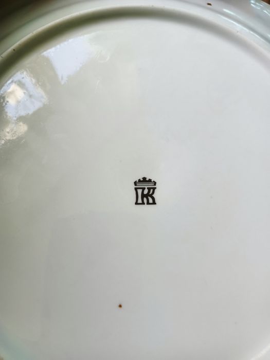 Talerz Porcelana Książ w kwiaty