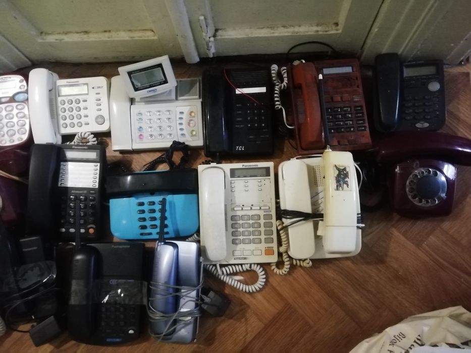 Стаціонарні телефони 30 шт ц за 3