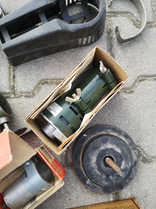 Zestaw narzędzi nasadek do celma wyprzedaż garażowa PRL