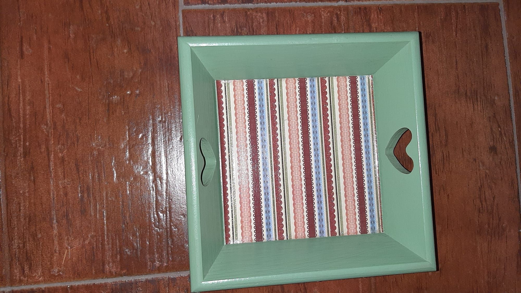 Vendo tabuleiro feito à mão!