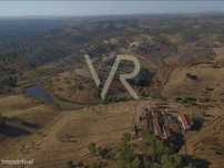 Herdade da Várzea do Escalda, localiza-se em Mértola