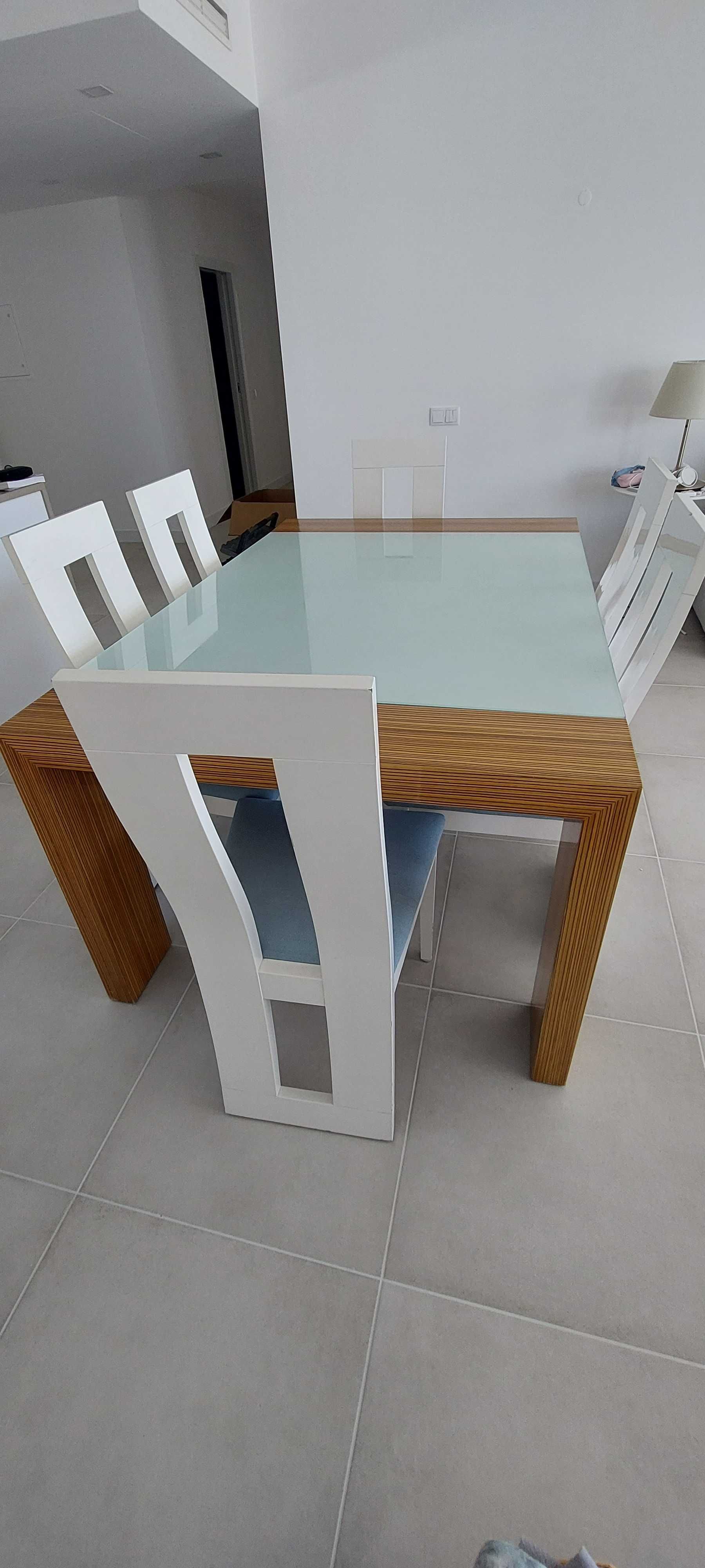 Mesa de Sala Jantar + 6 cadeiras