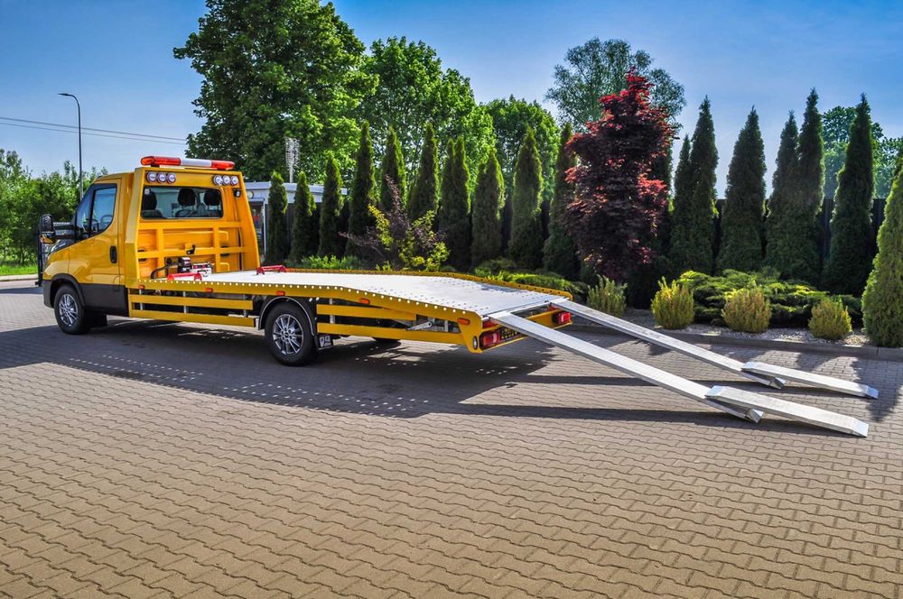 LAWETA Pomoc Drogowa 24h  Autoholowanie   PIONKI KOZIENICE RADOM ZWOLE