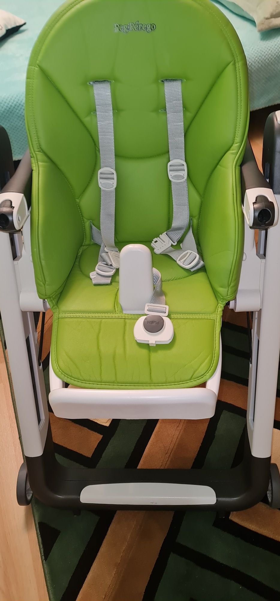 Стульчик для кормления  Peg perego