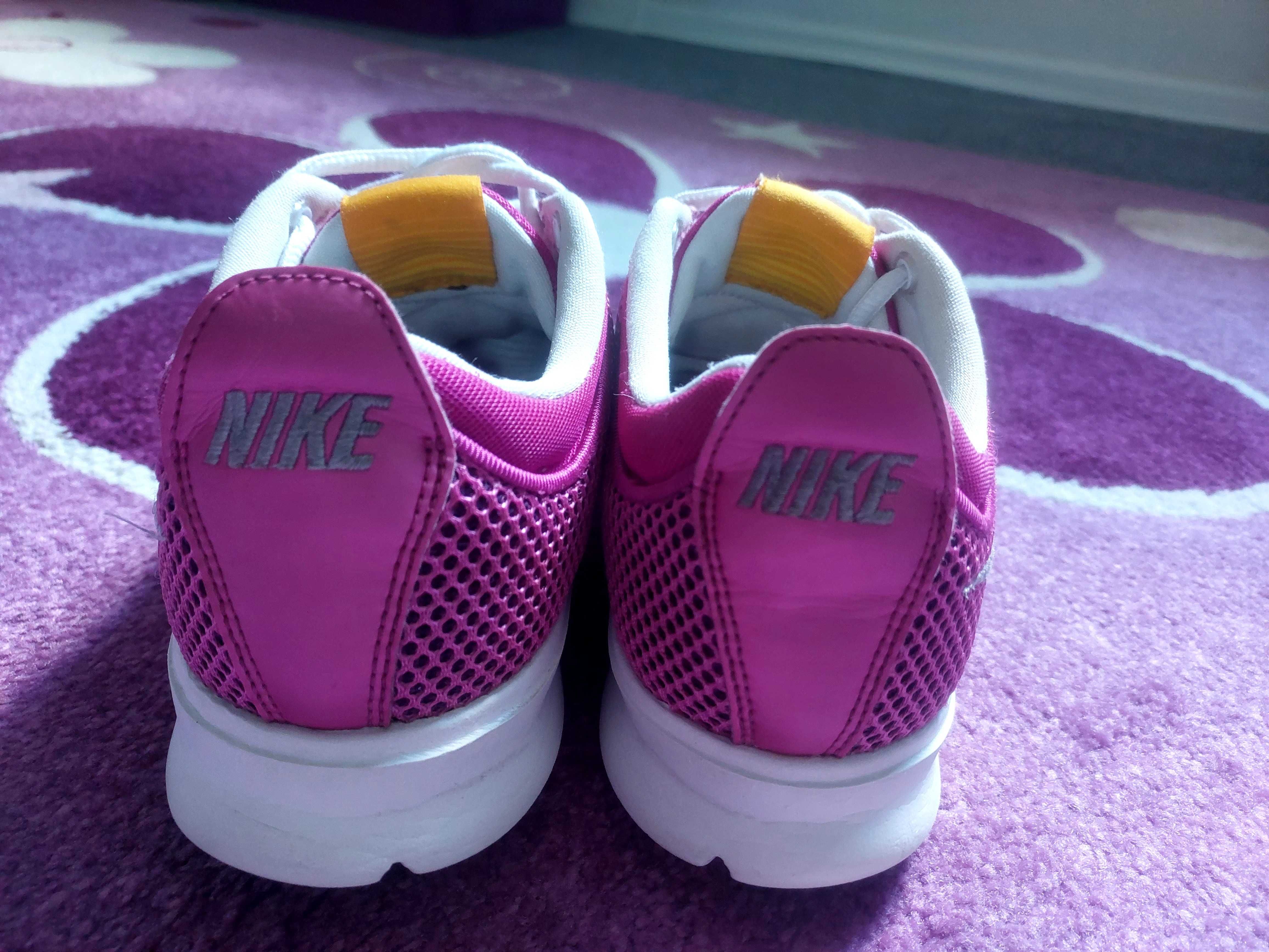 Adidasy Nike damskie różowe