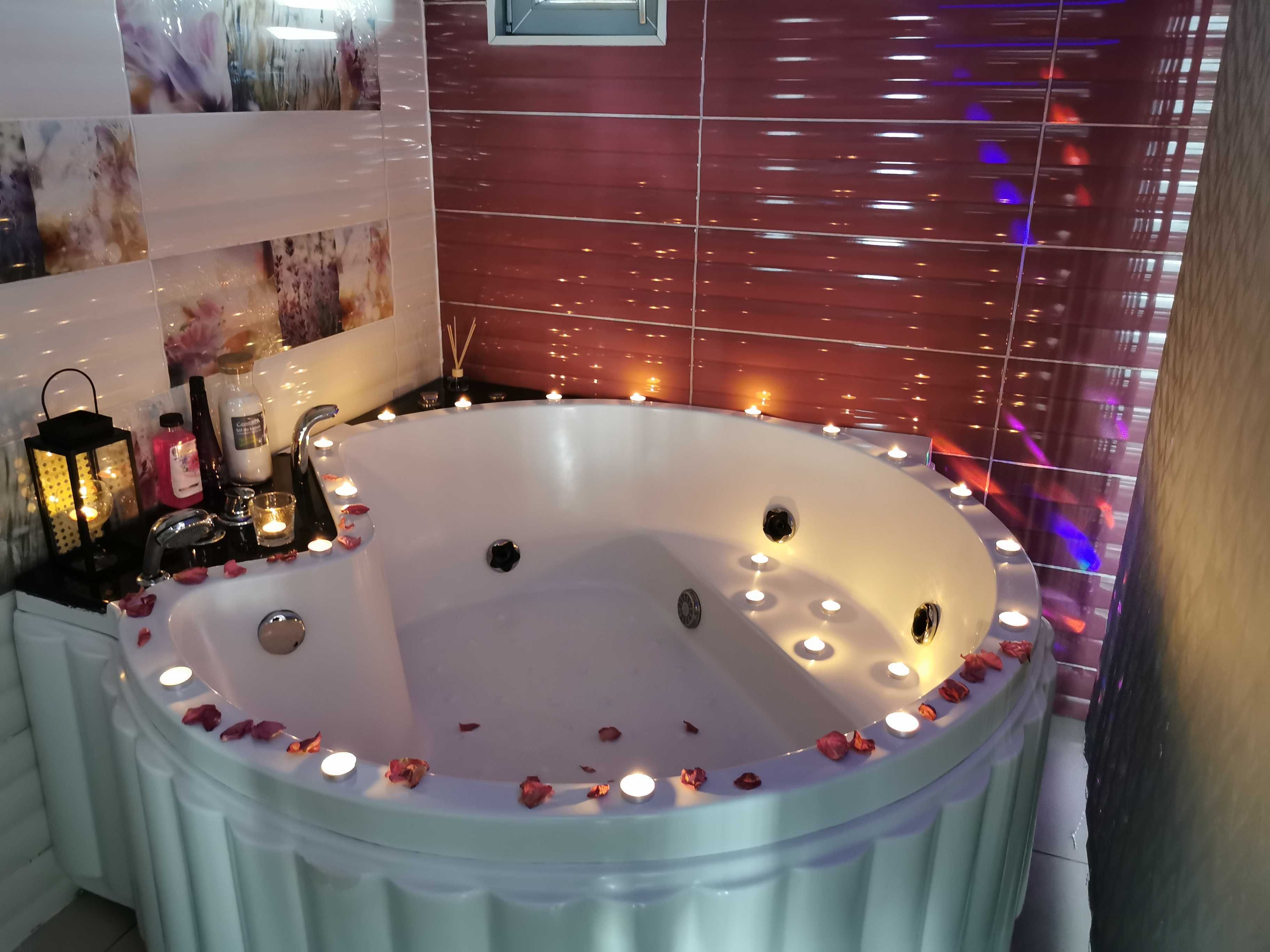 Dom na MAZURACH WEEKENDY WAKACJE SPA basen sauna jacuzzi tylko dla Was