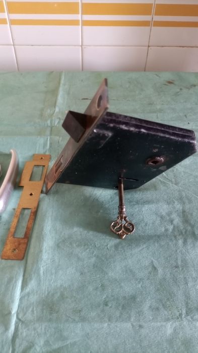 Fechadura de porta de interior