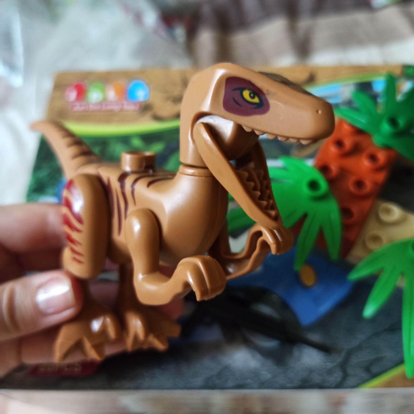 Игрушка-конструктор для малышей "Охота на Динозавра" (JDLT Dinosaurs).