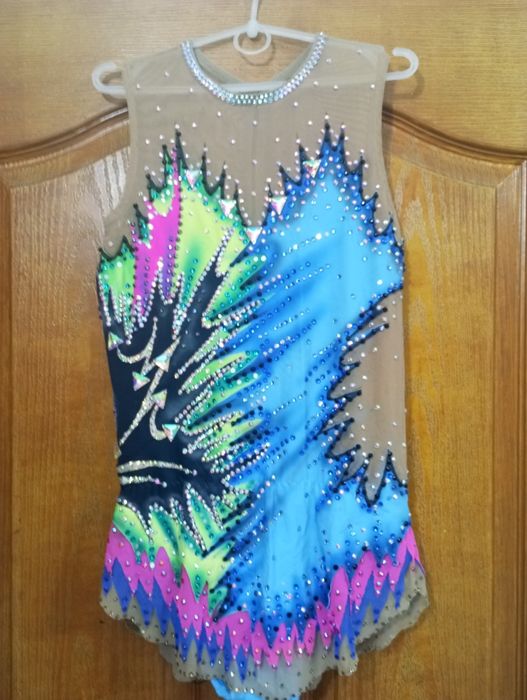 Купальник для художньої  гімнастики.