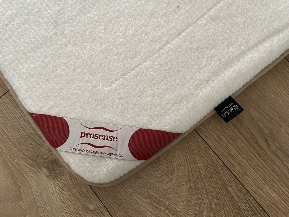 Materac z merynosów Woolmark jak nowy
