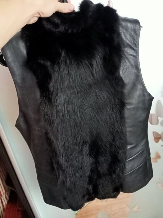 Меховая жилетка натуральная