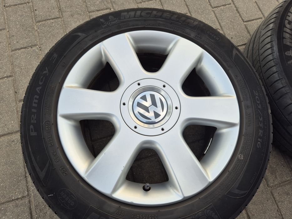 Piękne felgi Alu 16" oryginał VW 5x112 z oponami Michelin 205/55R16