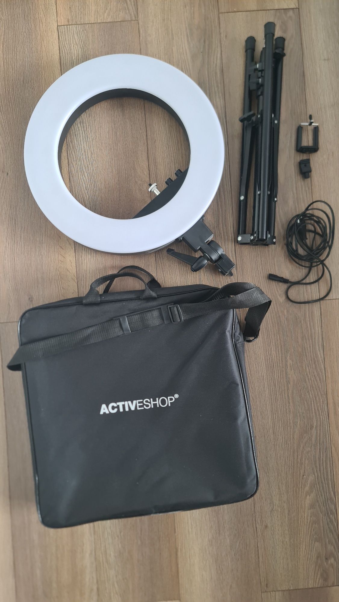 Lampa pierścieniowa ring light