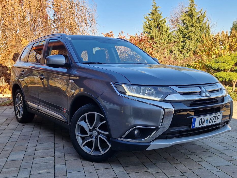 Mitsubishi Outlander Mitsubishi Outlander 2.0 Benzyna Ledy Nawigacja Kamery Limited