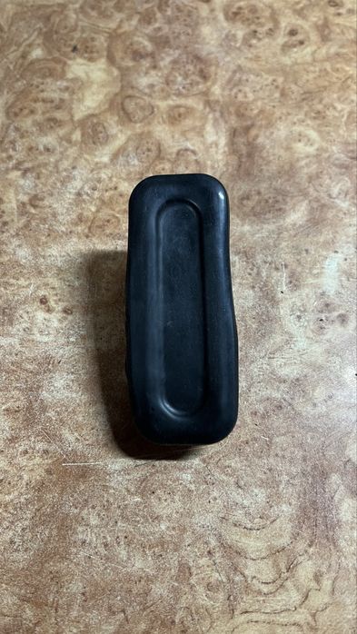 Кнопка відкриття багажника  Peugeot 3008 2009-2016