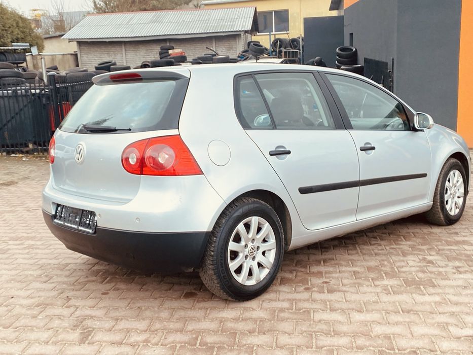 vw golf 5 rok 2005 poj 1.4 5drzwi  klima  alusy