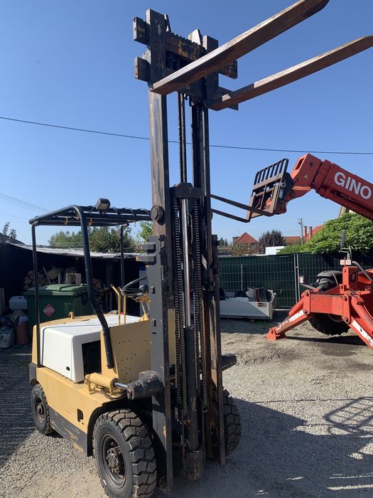 Wózek widłowy KOMATSU FD-20-6 diesel super