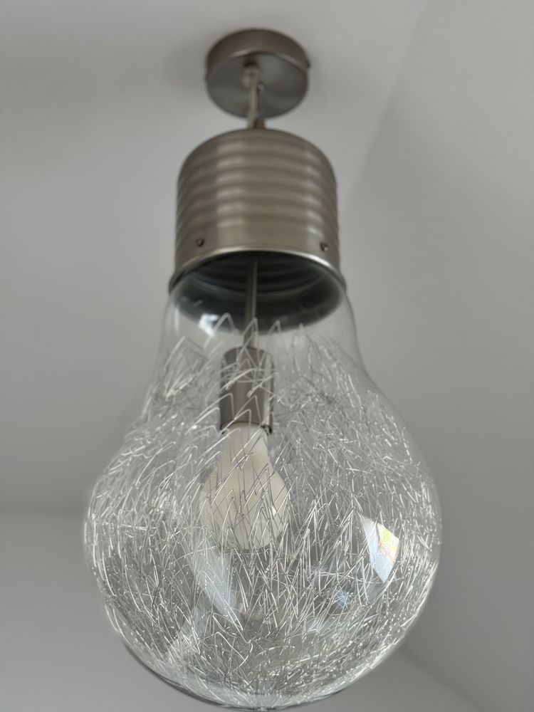 Lampa sufitowa - żarówka