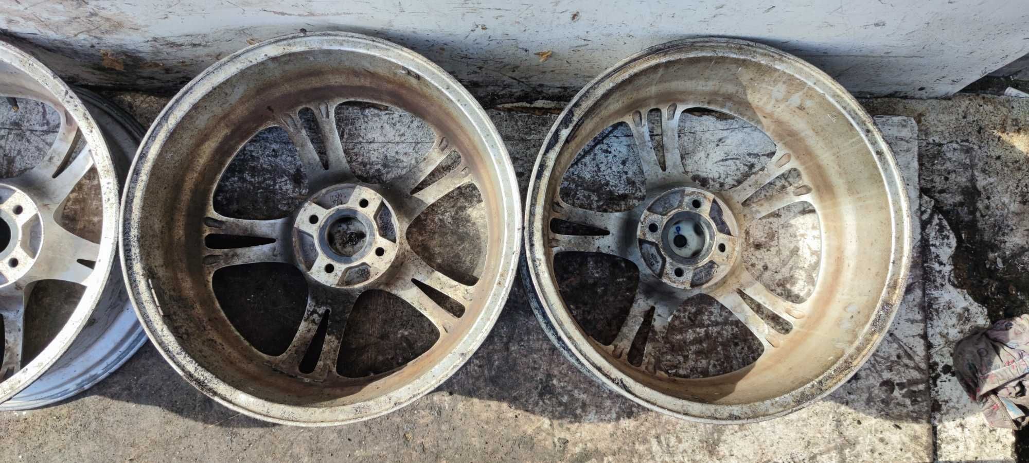 Felgi Aluminiowe 17 4x100 7Jx17 VW Audi Seat Skoda Komplet