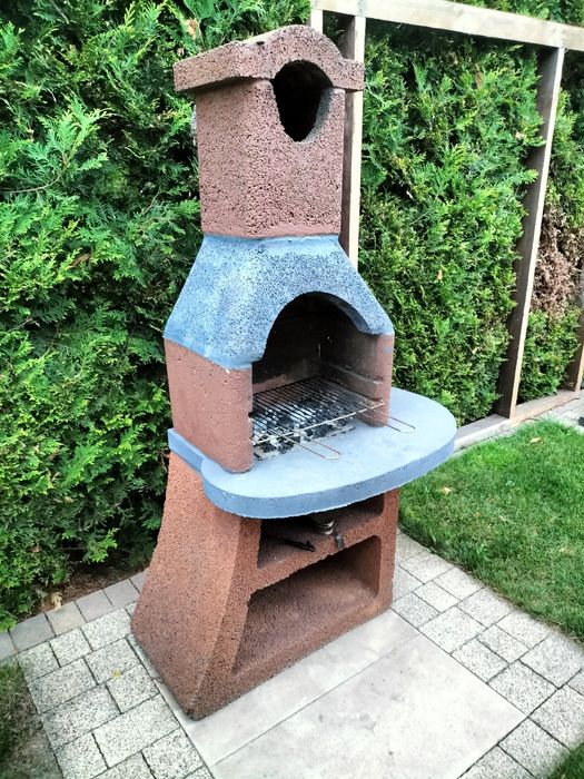 Grill betonowy, stan bdb