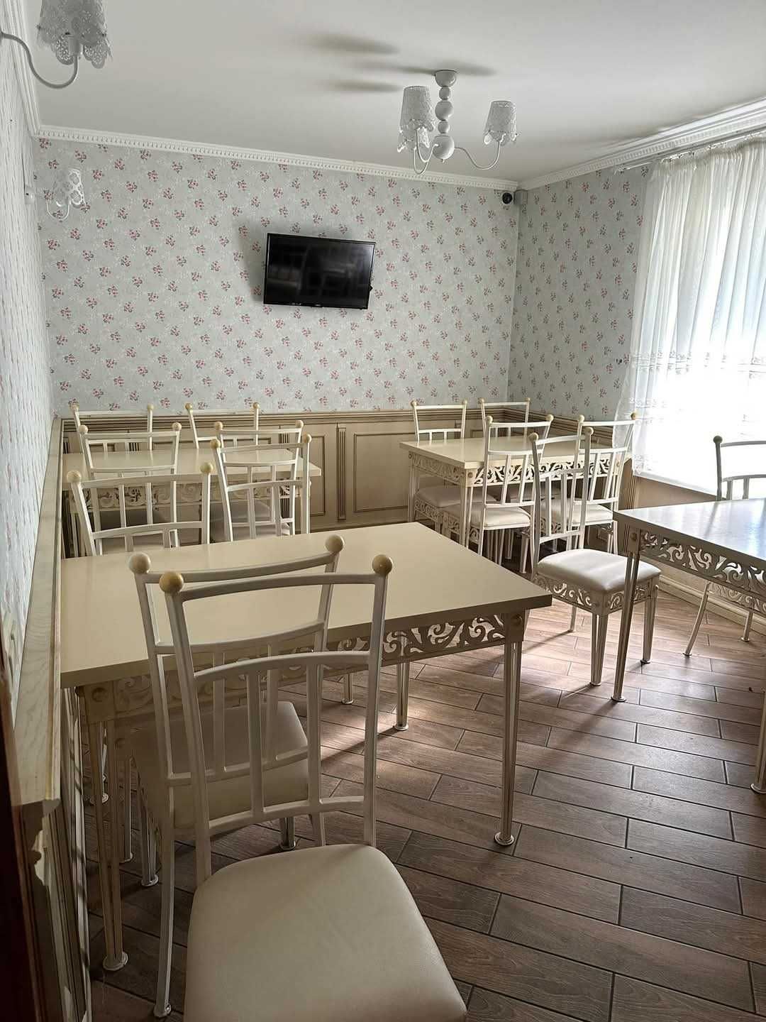 Кафе- бар продаж або оренда