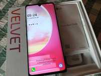 Smartfon LG Velvet 5G 6/128Gb OLED 6,8 stan wizualny bdb cały komplet