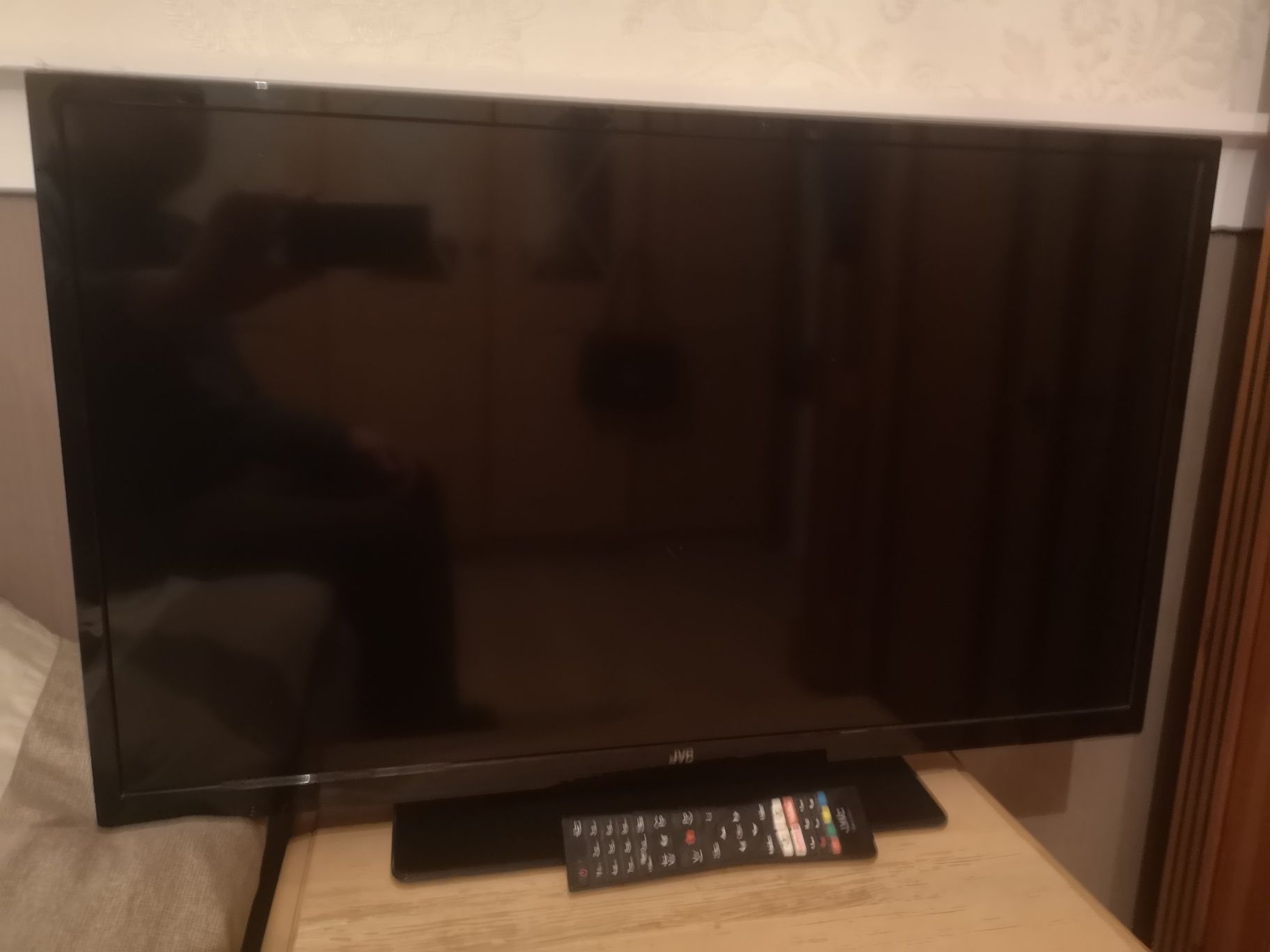 Telewizor JVC LT-32VF52M Smart TV