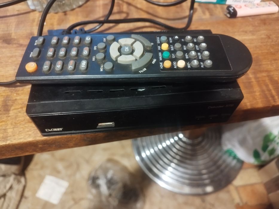 Dekoder DVB-T 2 z pilotem