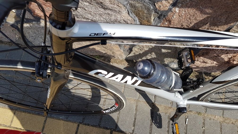 Sprzedam rower GIANT DEFY 2 lub zamienię na mtb.