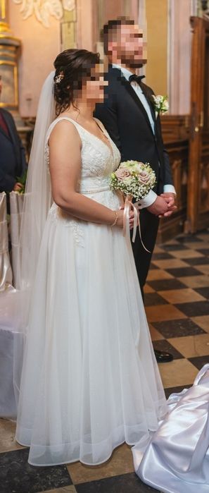 Piękna suknia ślubna