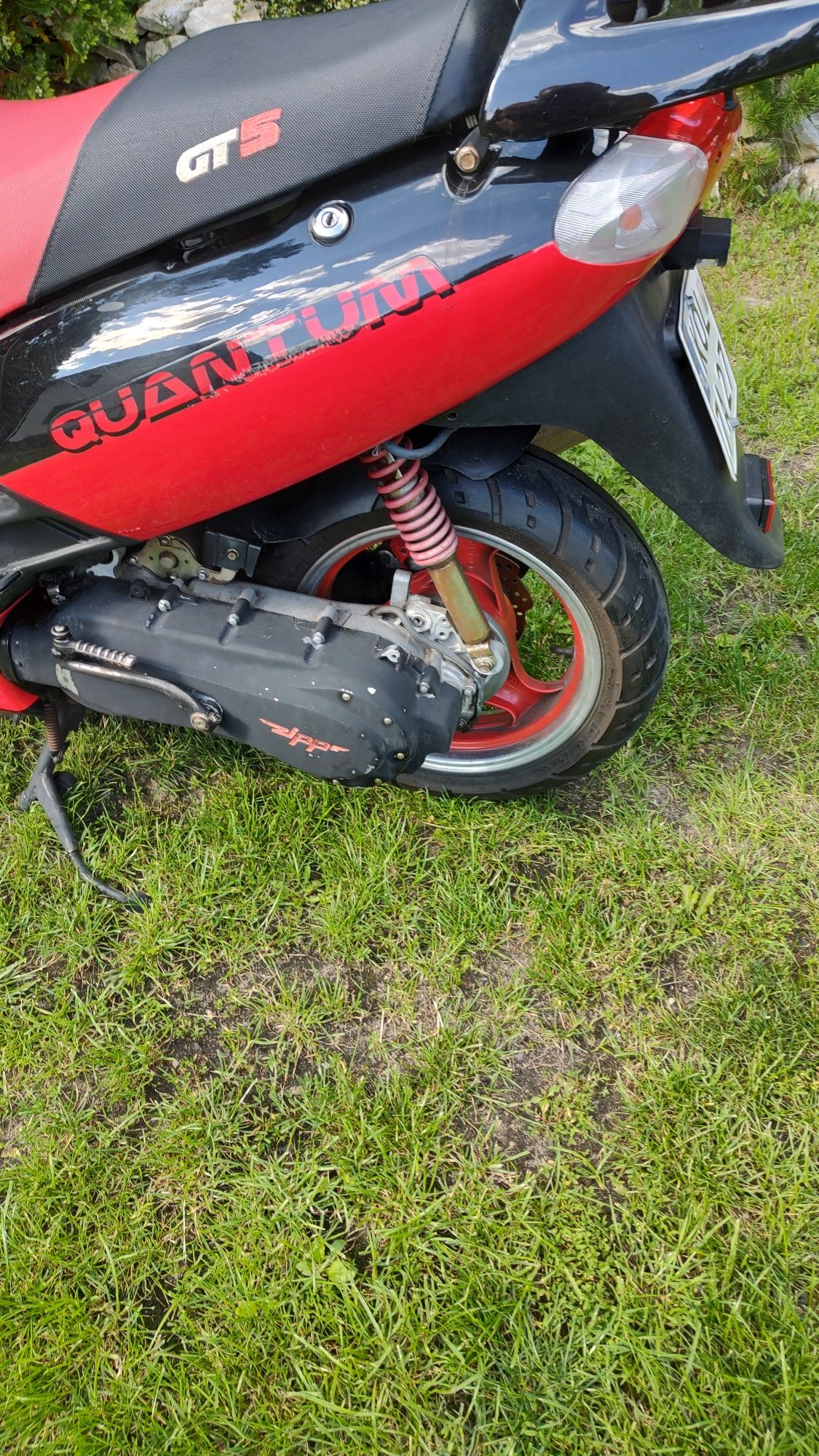 Skuter Zipp Quantum