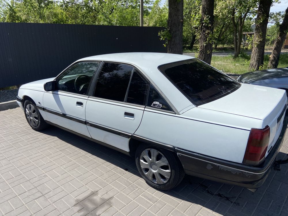 Продам Opel Omega 1.8 Газ/бенз ПО ТП