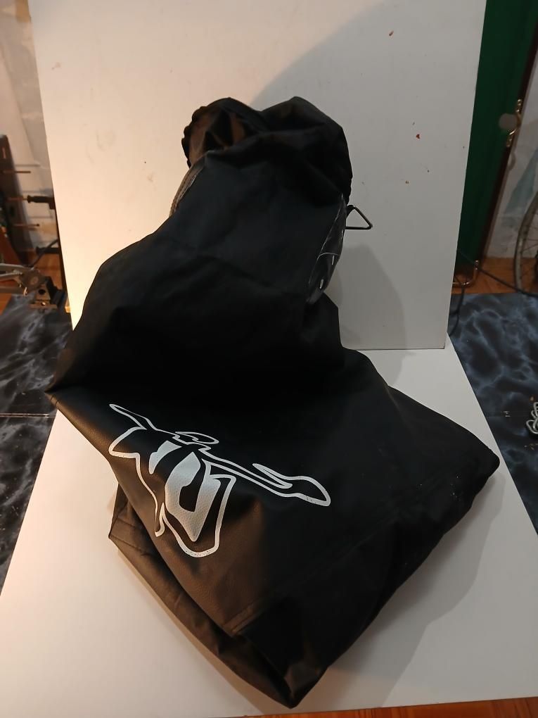Saco de Boxe + Luvas