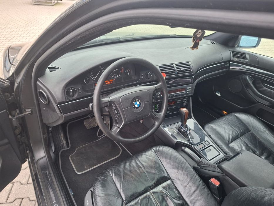 BMW E39 528i 1998r