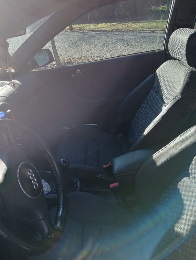 Audi A3 TDI 8l 110cv