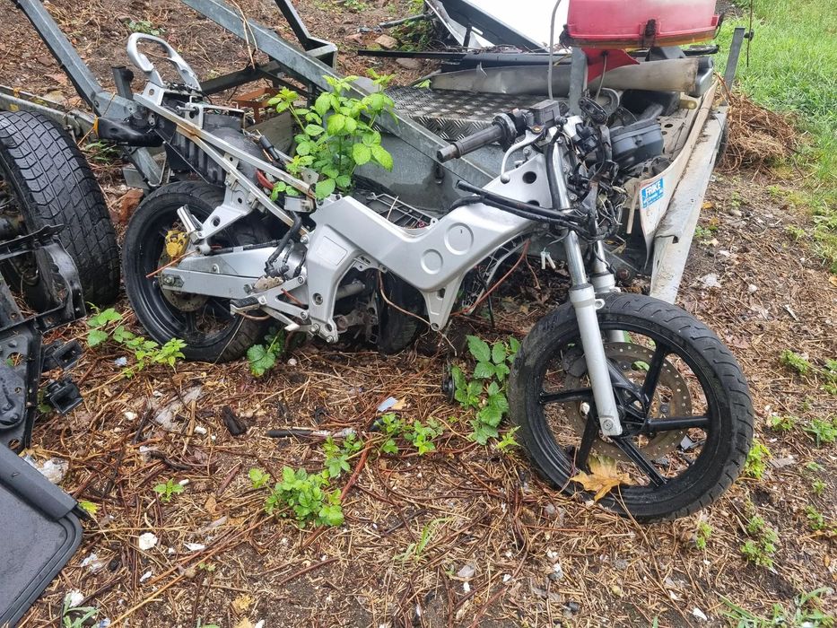 Honda NSR 125 na części 2003 Rama Koła Lagi