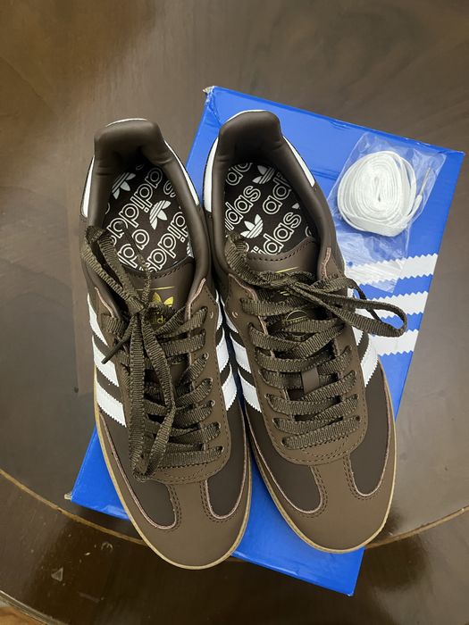 Adidss samba castanhas
