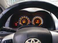 Toyota corolla 2010 року Луна